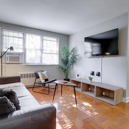 Modern Corporate Apt In Alexandria